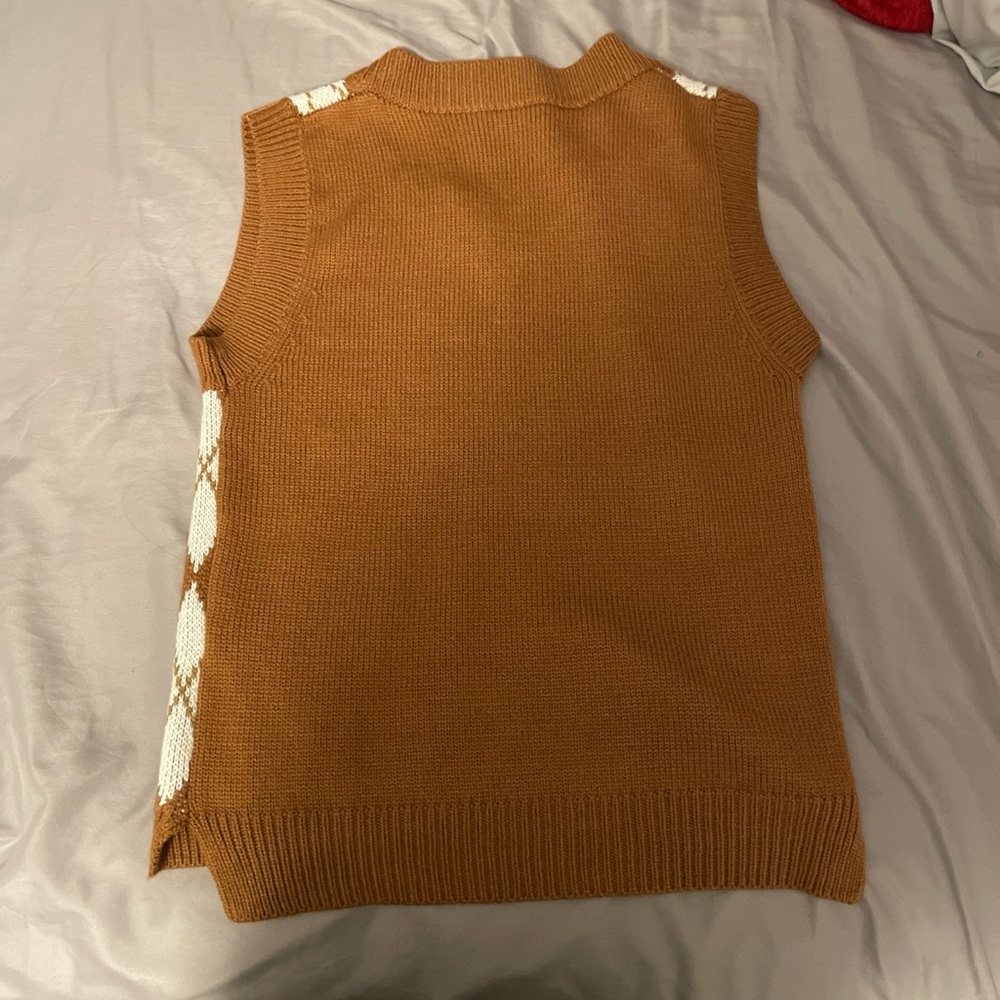 Sweater vest